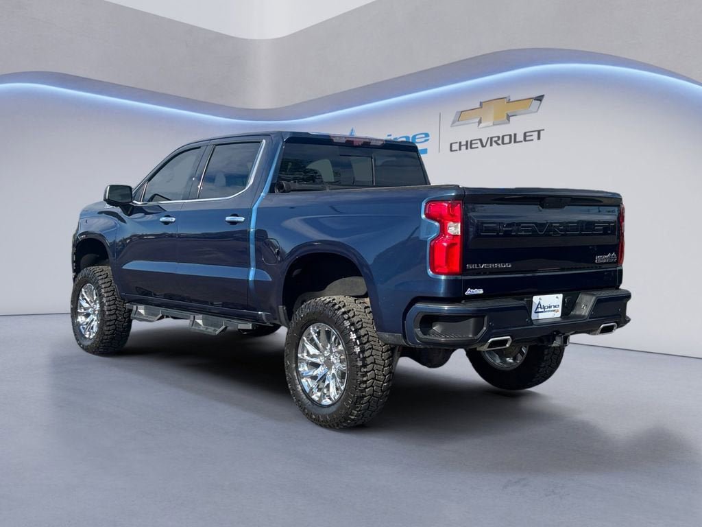 Used 2020 Chevrolet Silverado 1500 High Country w/ Technology Package AWD/4WD image 3