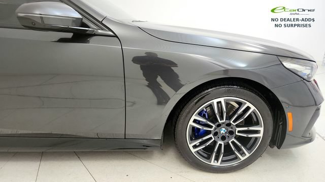 Used 2026 BMW 530i w/ M Sport Package RWD image 21