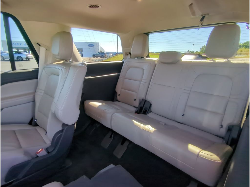 Used 2024 Lincoln Navigator Reserve image 30