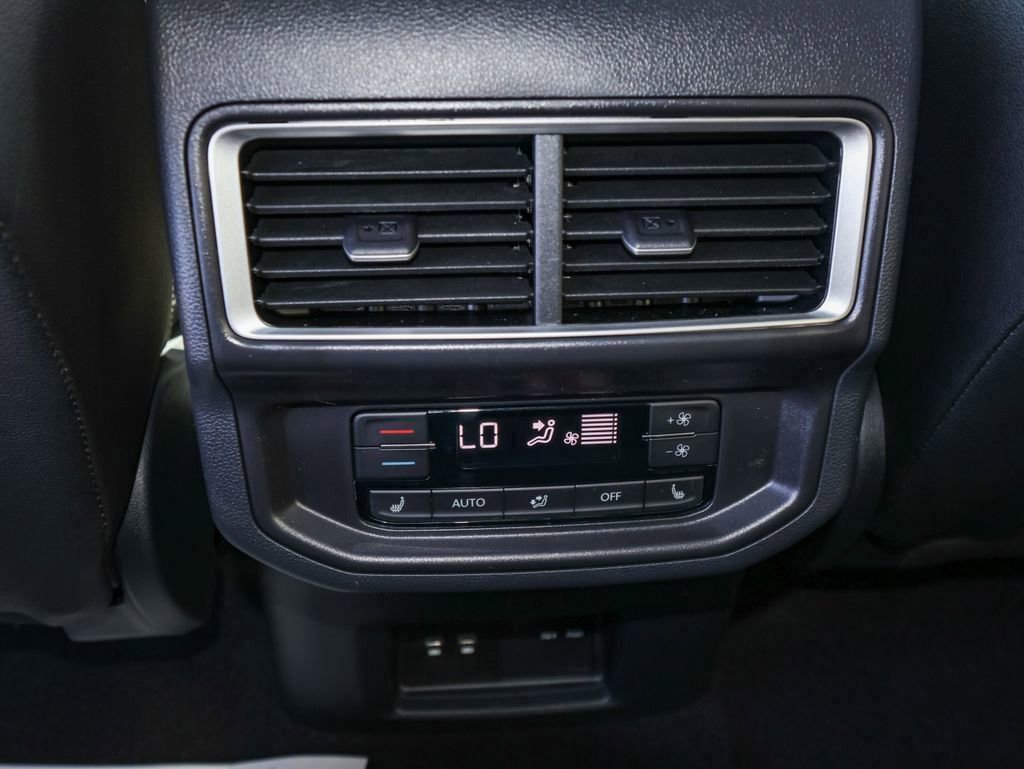 New 2026 Volkswagen Atlas SEL Premium R-Line image 17