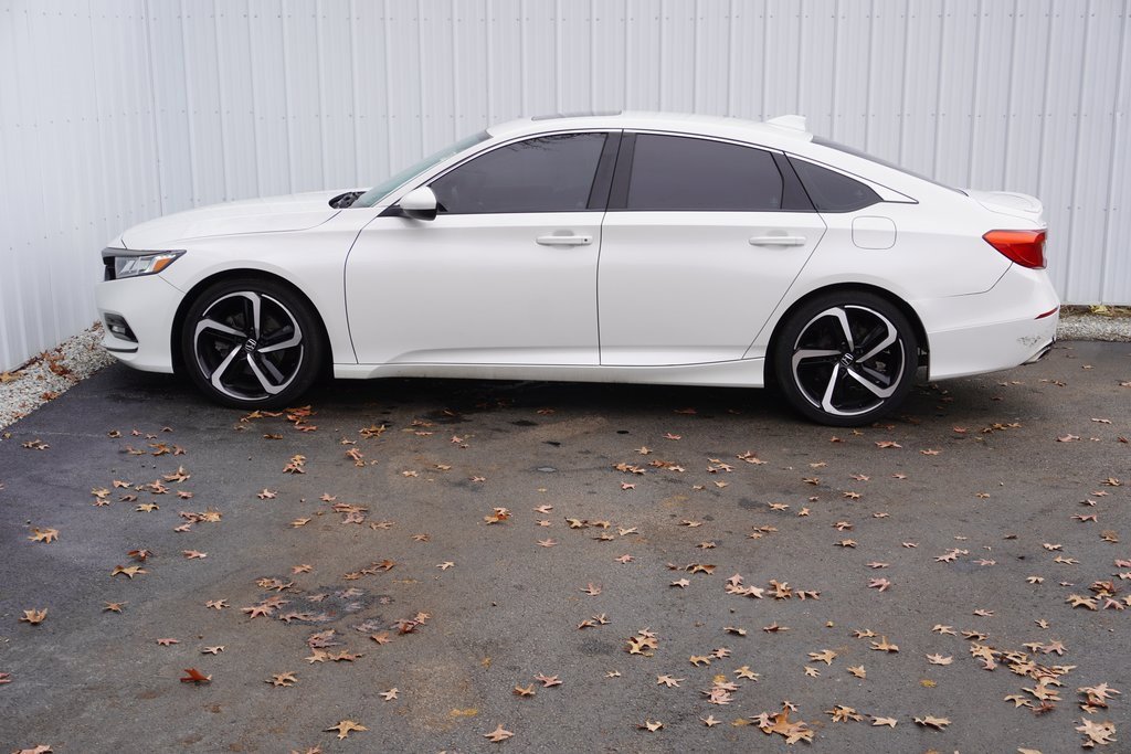 Used 2019 Honda Accord Sport image 3