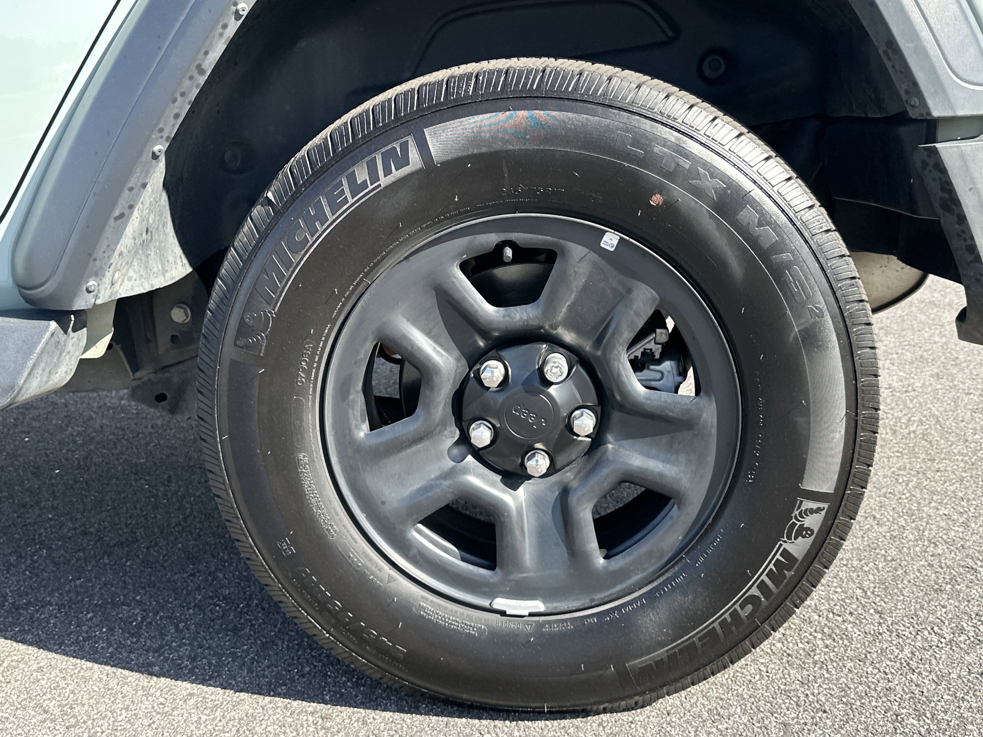 Used 2023 Jeep Wrangler Sport image 20