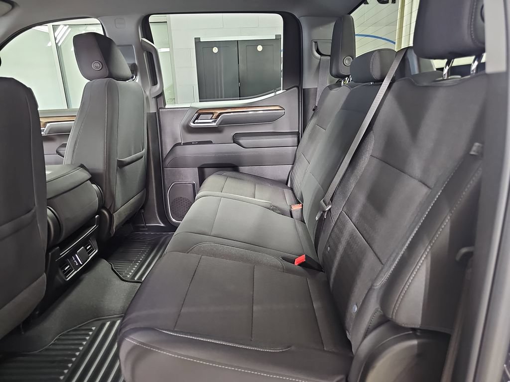 Certified 2024 Chevrolet Silverado 1500 LT AWD/4WD image 17