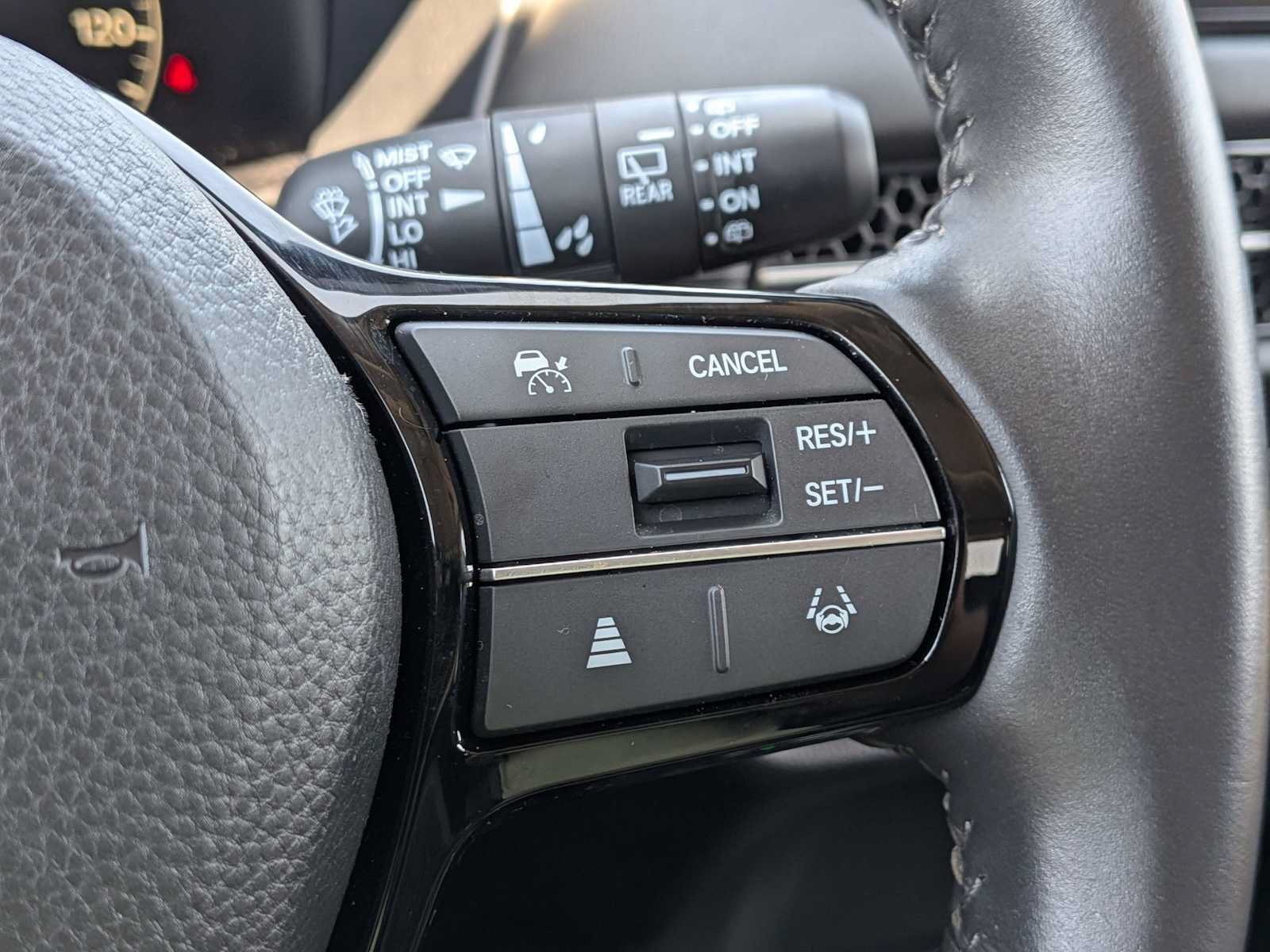 Certified 2024 Honda HR-V EX-L image 23