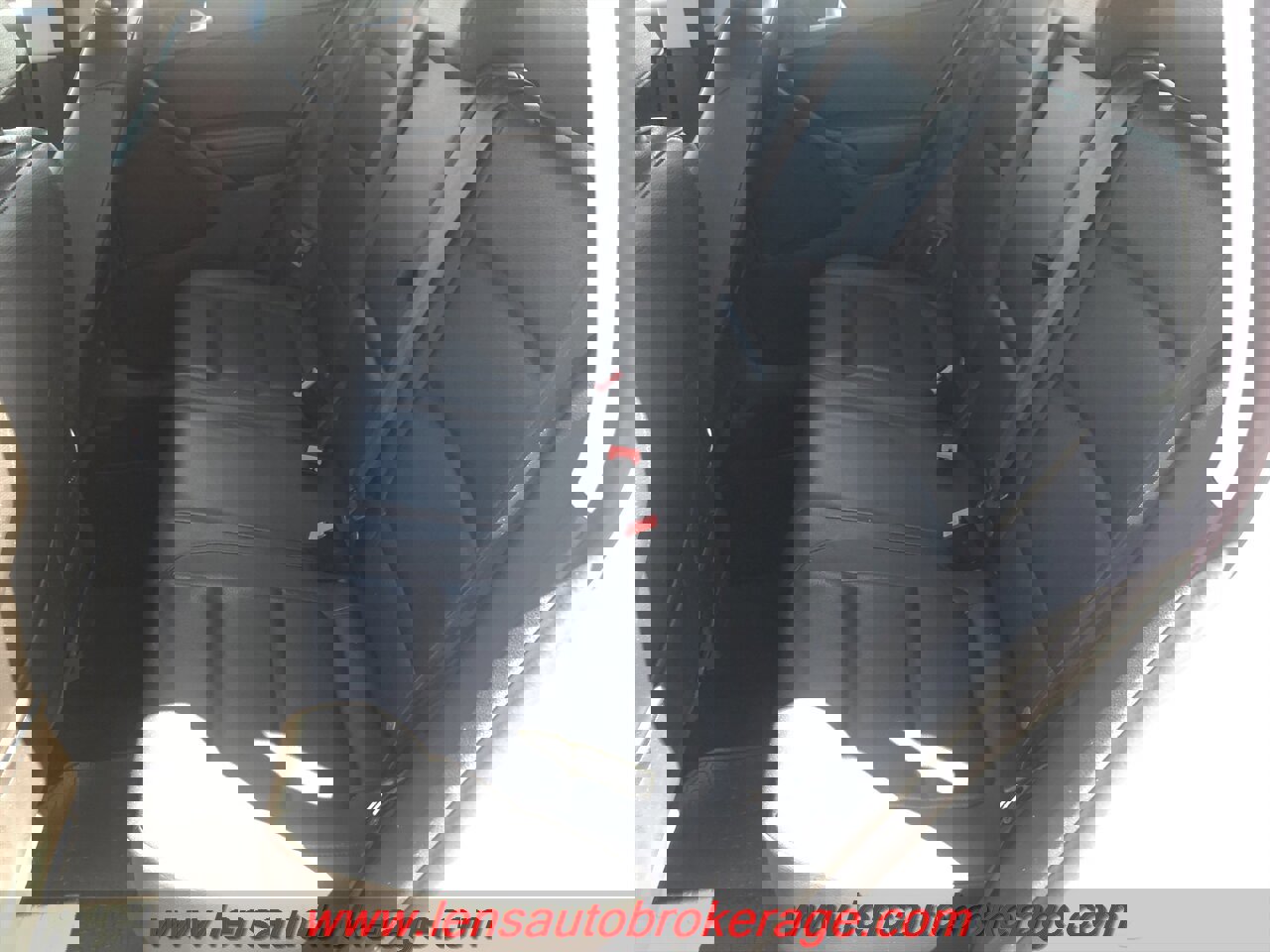 Used 2016 Volkswagen Tiguan S image 16