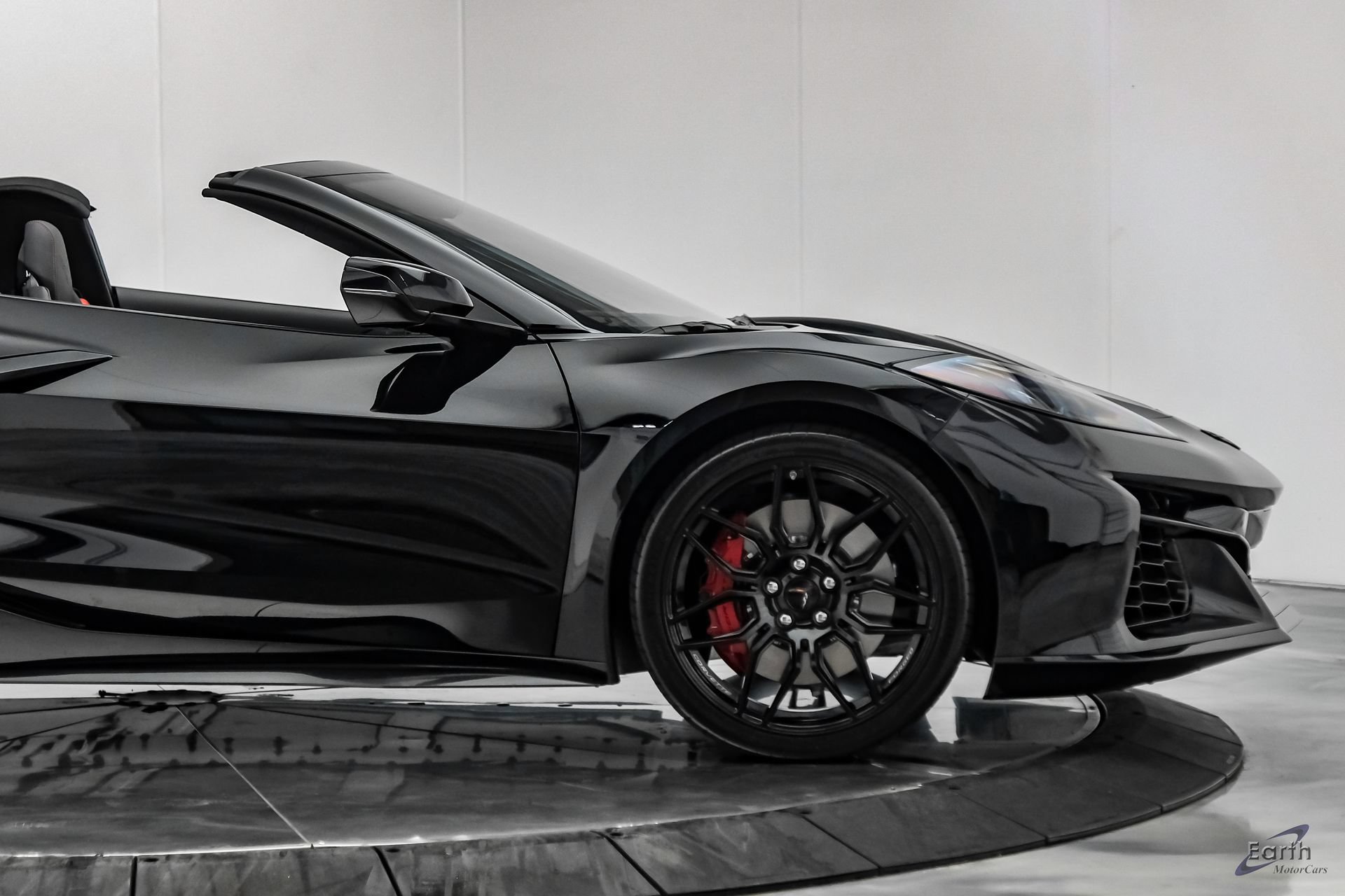 Used 2026 Chevrolet Corvette Z06 RWD image 28