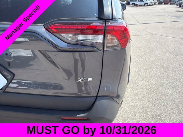 Used 2022 Toyota RAV4 XLE Premium FWD image 20