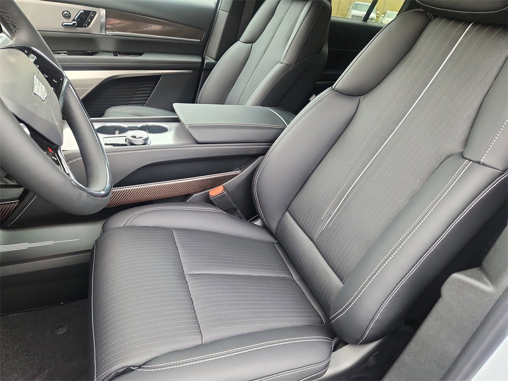 New 2026 Cadillac Vistiq Sport image 8