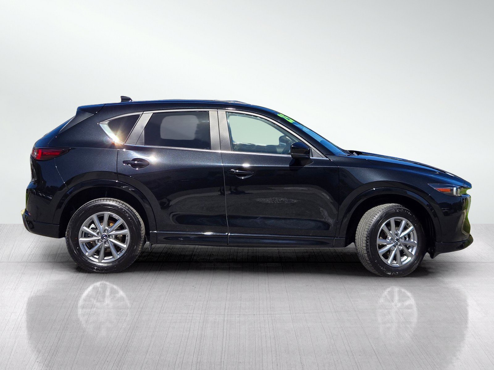 Used 2025 MAZDA CX-5 AWD 2.5 S w/ Preferred Package image 3