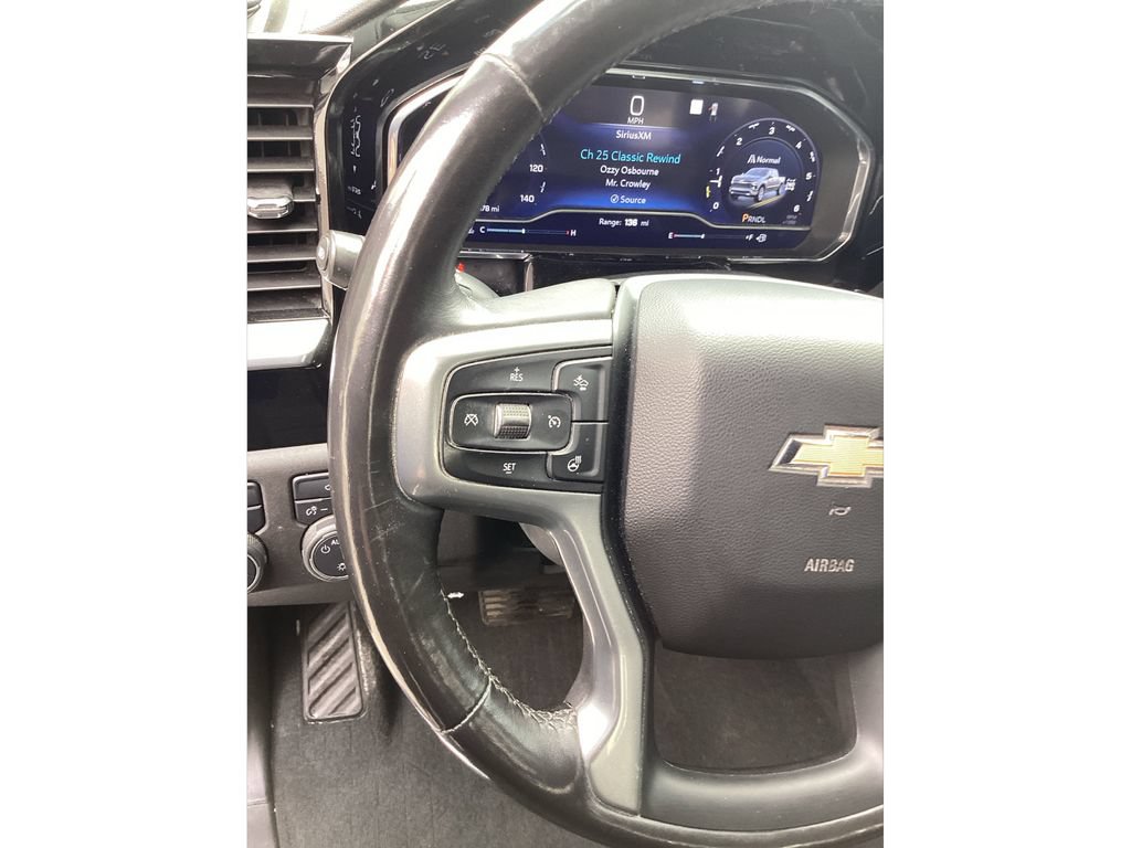 Used 2022 Chevrolet Silverado 1500 LT AWD/4WD image 28