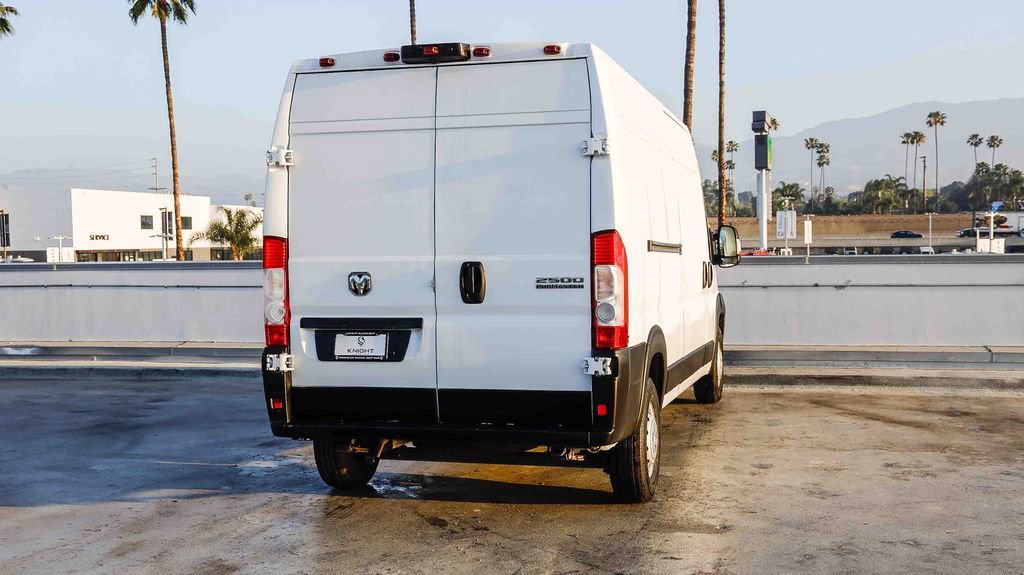 Used 2023 RAM ProMaster 2500 w/ Premium Convenience Group (B) image 9