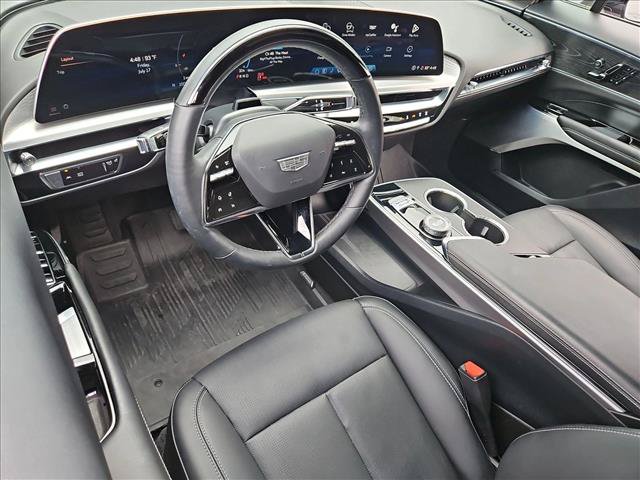 Used 2025 Cadillac Lyriq Luxury w/ LPO, Floor Liner Package RWD image 10