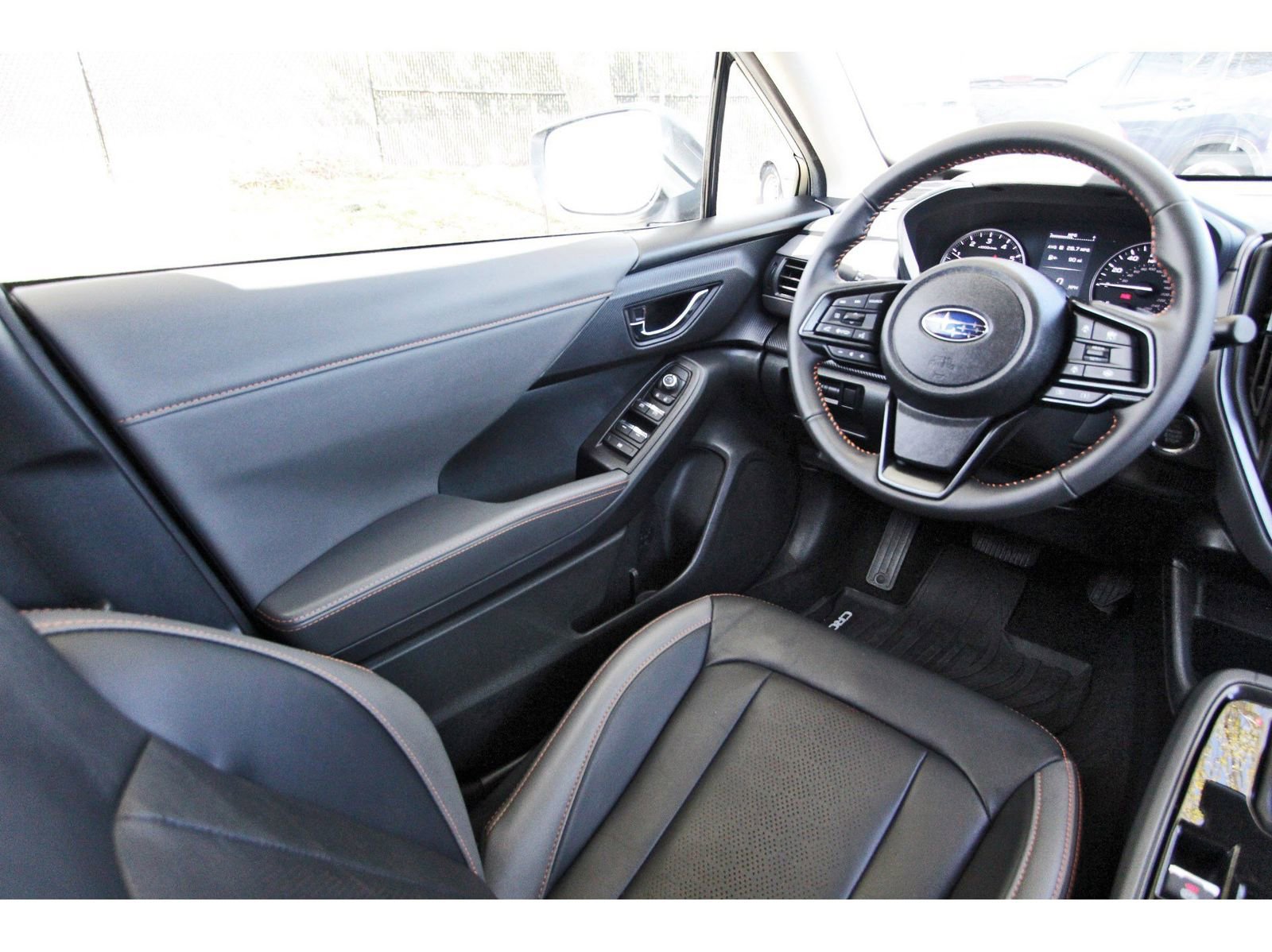 Certified 2024 Subaru Crosstrek 2.5i Limited w/ Crosstrek Mirror Package image 8