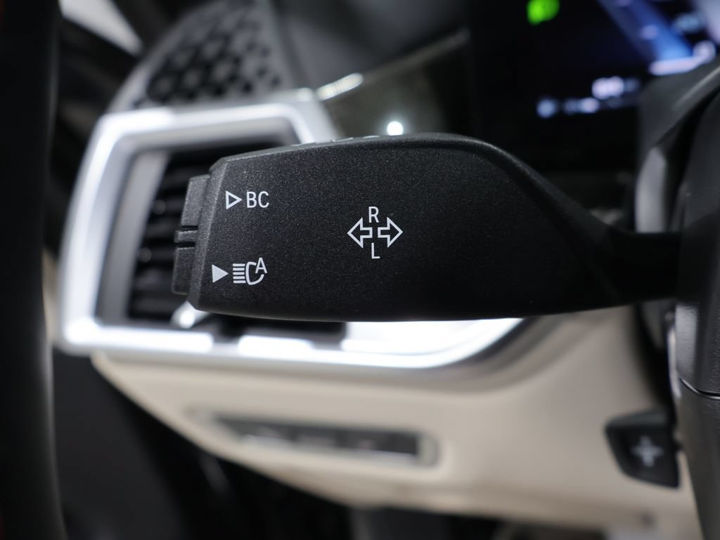 Used 2026 BMW X7 M60i AWD/4WD image 37