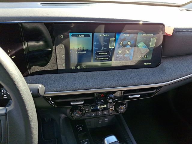 New 2026 Nissan Kicks SV w/ SV Premium Package image 8