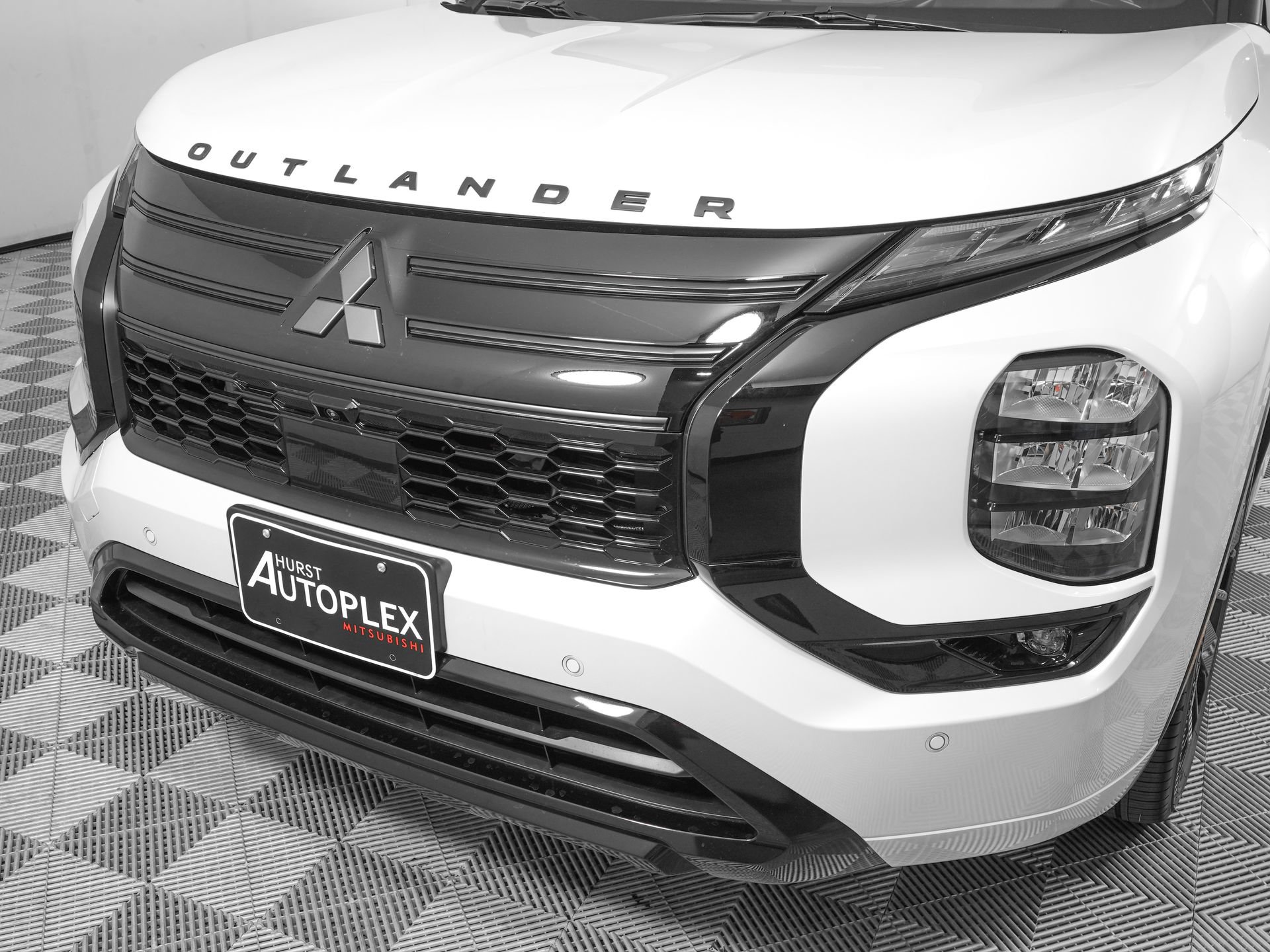 New 2026 Mitsubishi Outlander SEL Black Edition FWD image 17