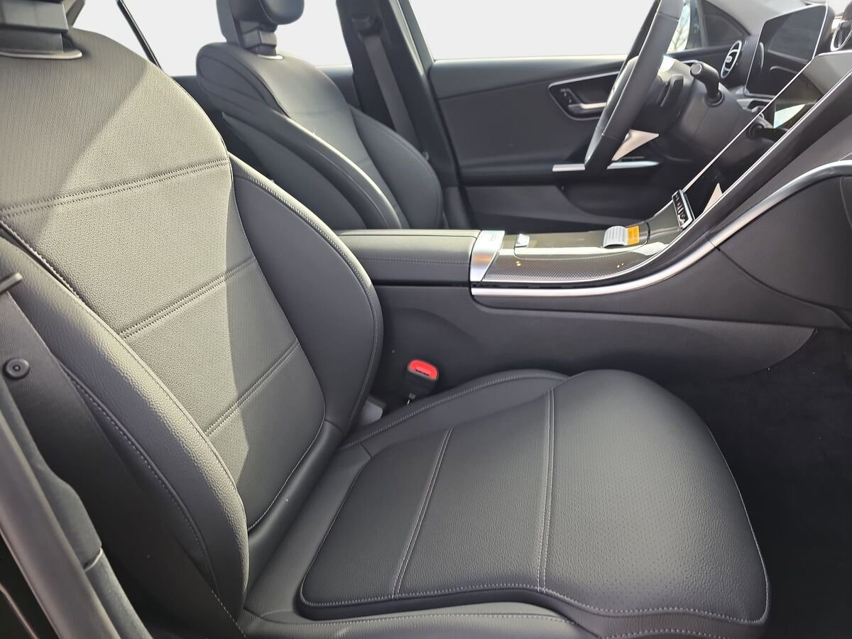 New 2026 Mercedes-Benz C 300 4MATIC Sedan image 10