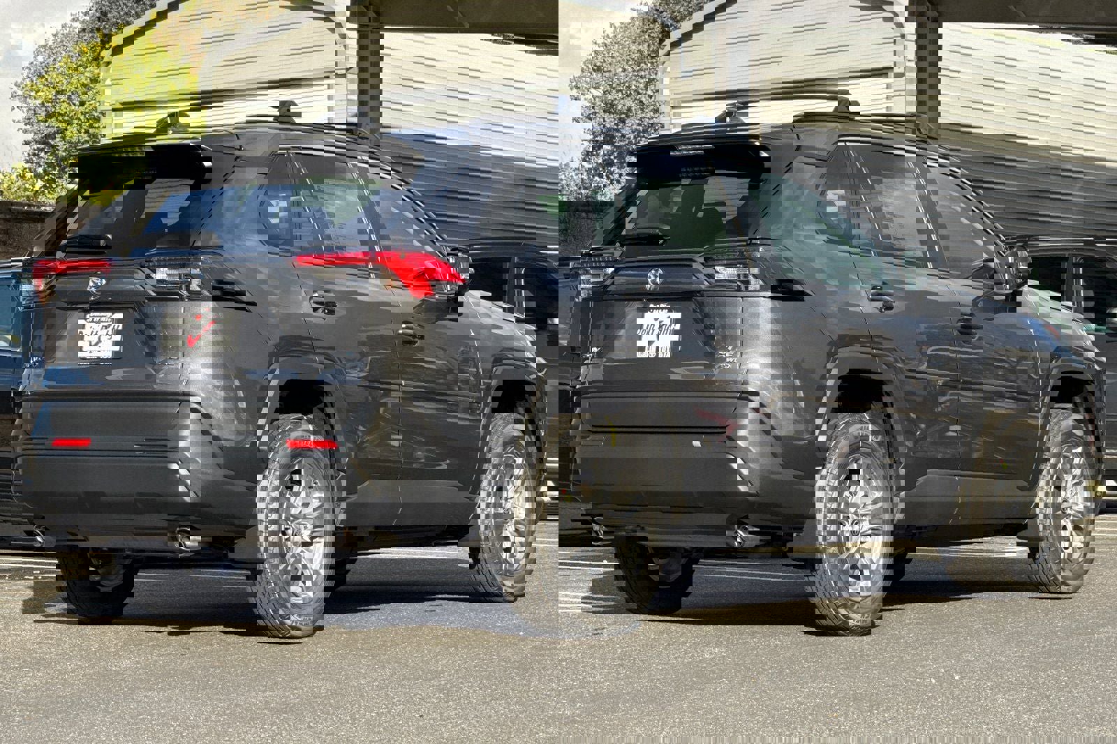 New 2025 Toyota RAV4 XLE image 4