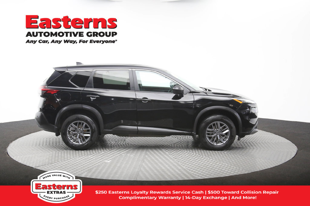 Used 2023 Nissan Rogue S AWD/4WD image 46