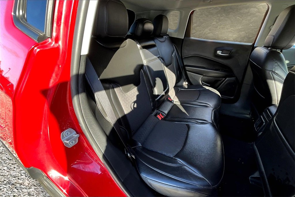 Used 2018 Jeep Compass Latitude image 24