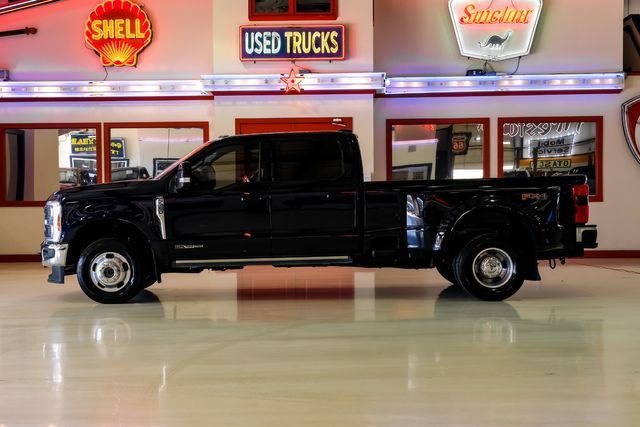 Used 2023 Ford F350 Lariat w/ Lariat Ultimate Package AWD/4WD image 13