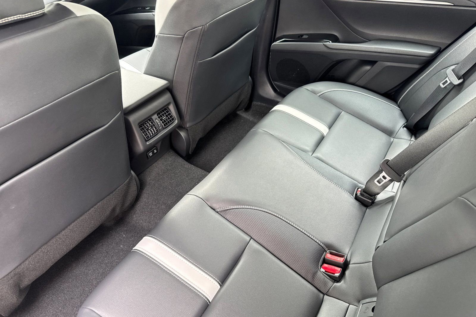 New 2026 Toyota Camry SE image 13