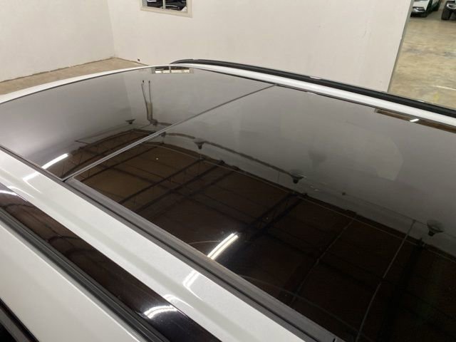 Used 2025 Volvo XC60 B5 Core image 25