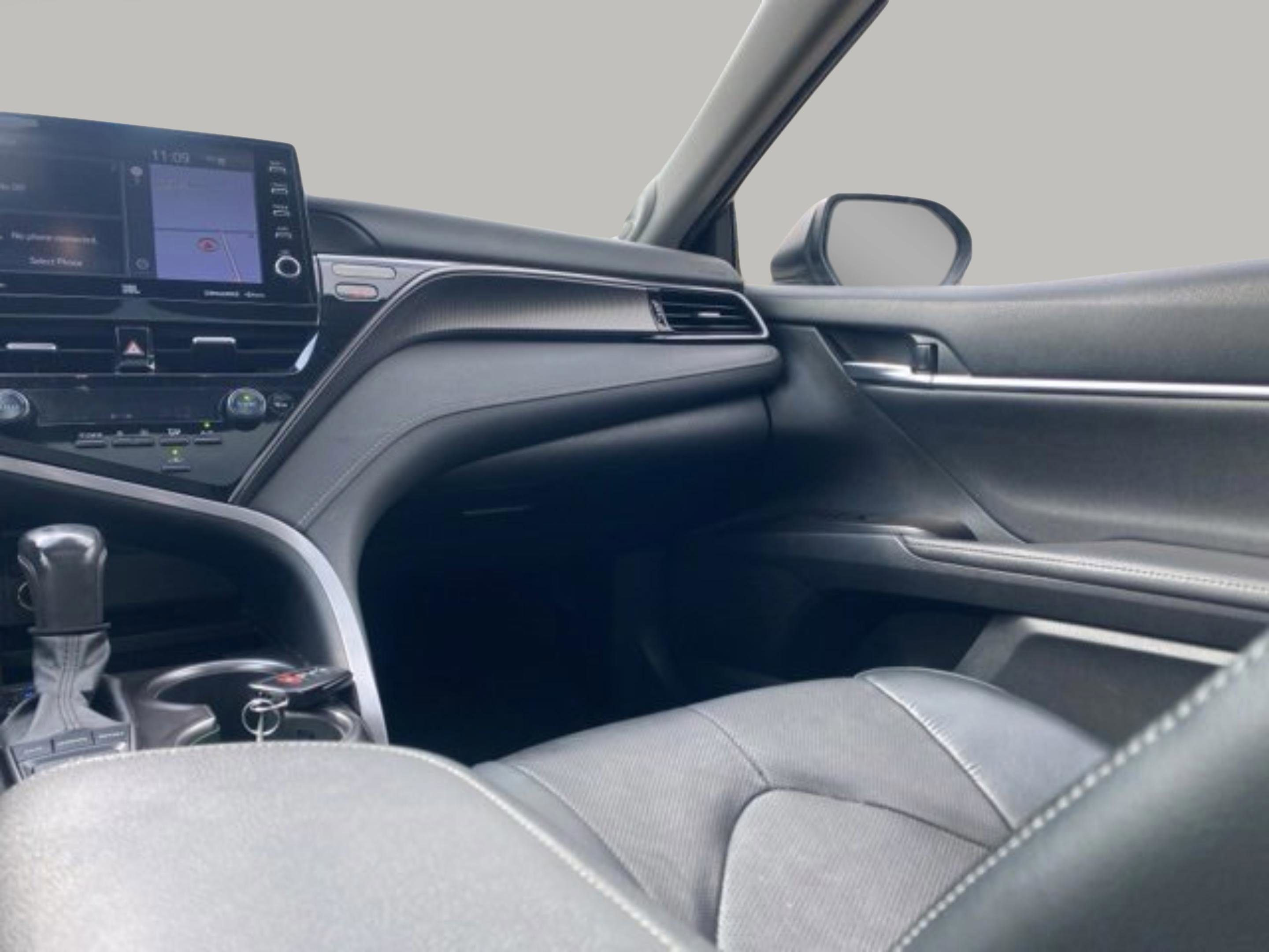 Used 2022 Toyota Camry XSE w/ Navigation Package image 34
