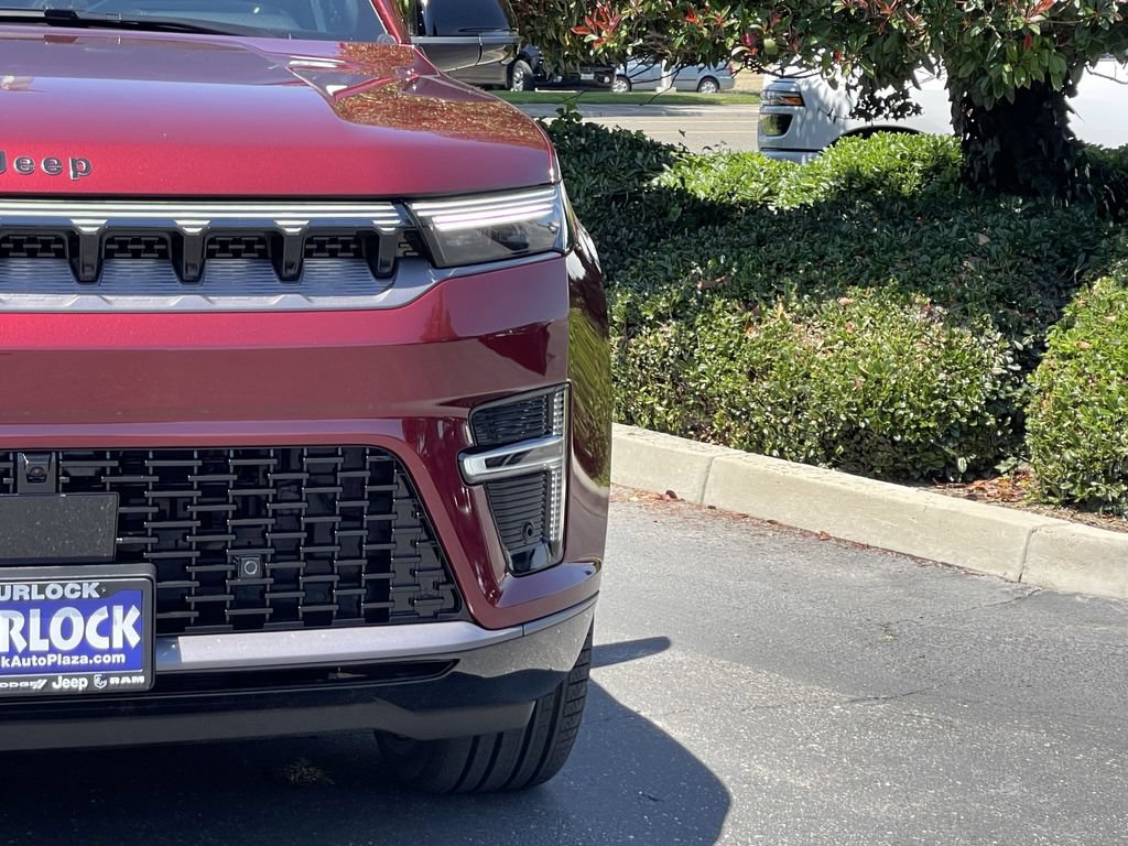New 2026 Jeep Grand Wagoneer Limited AWD/4WD image 5