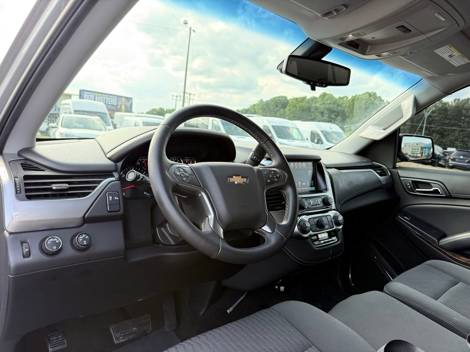 Used 2016 Chevrolet Tahoe LS AWD/4WD image 15