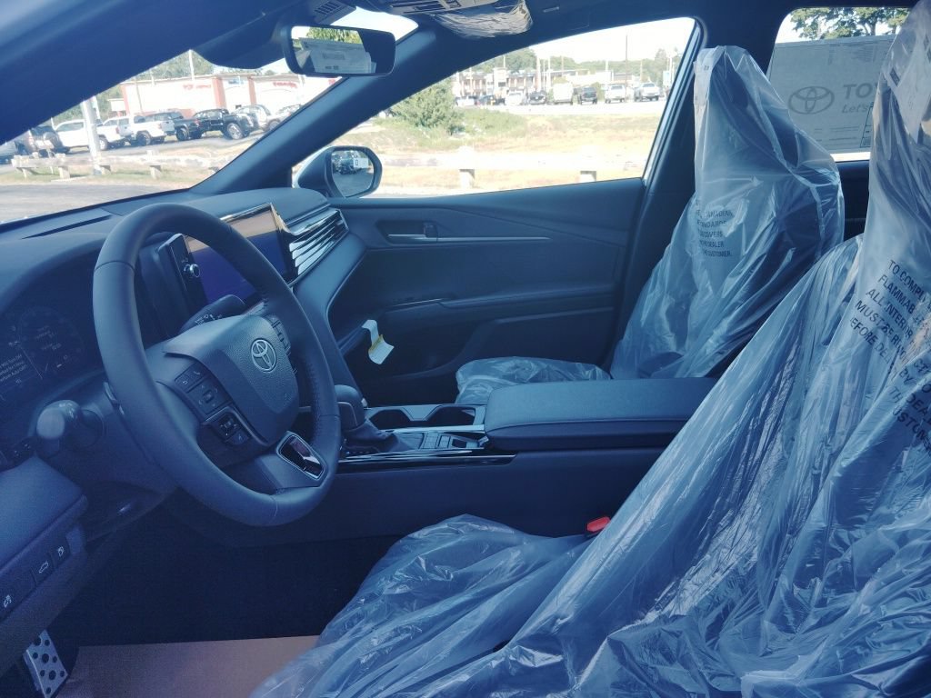 New 2026 Toyota Camry Hybrid AWD/4WD image 7