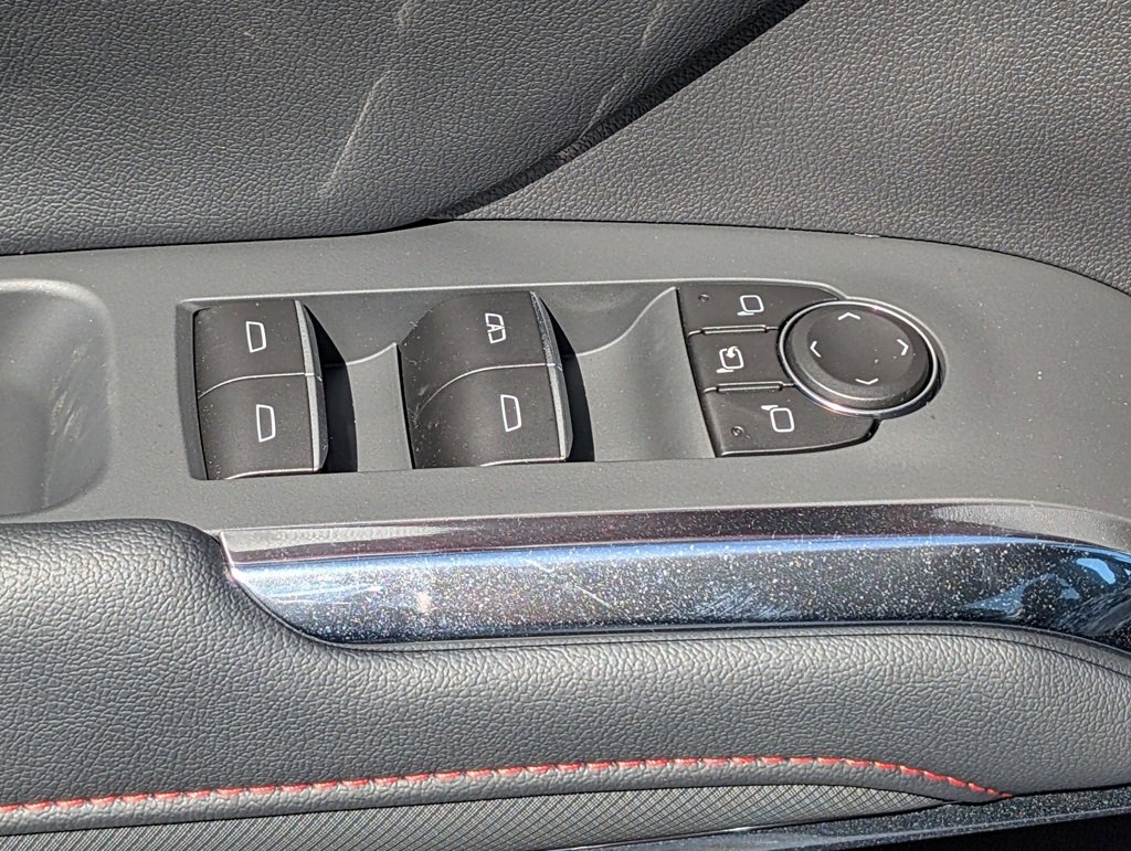 New 2026 Chevrolet Traverse RS w/ LPO, Floor Liner Package image 11