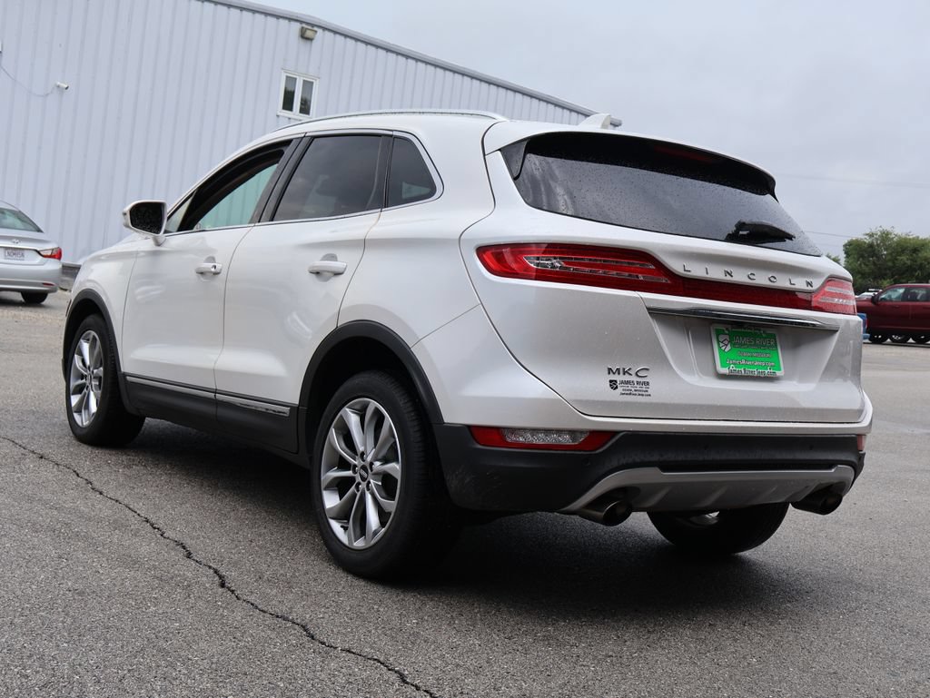 Used 2019 Lincoln MKC Select w/ Select Plus Package FWD image 3