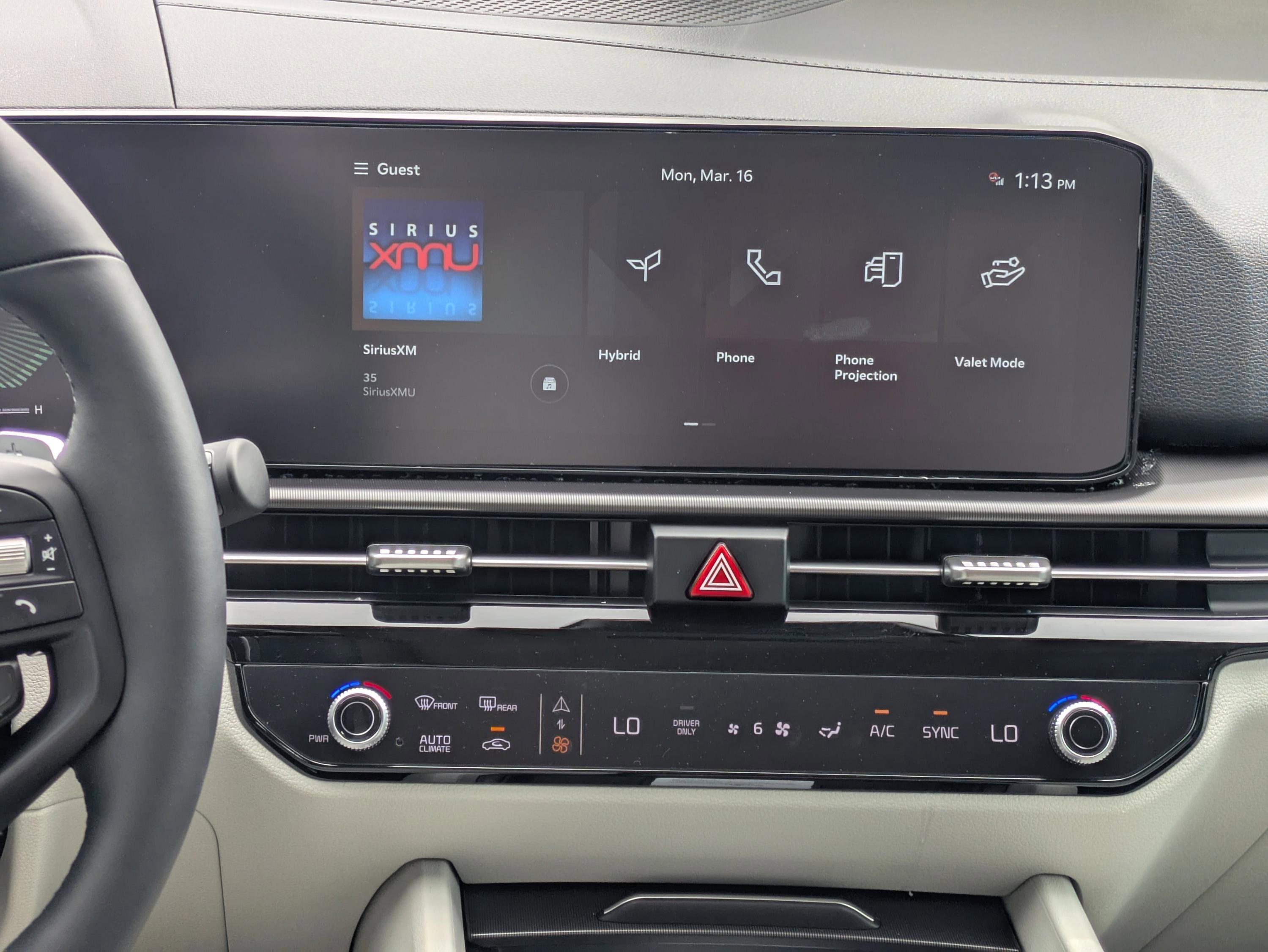 New 2026 Kia Sportage EX w/ EX Panoramic Sunroof Package image 25