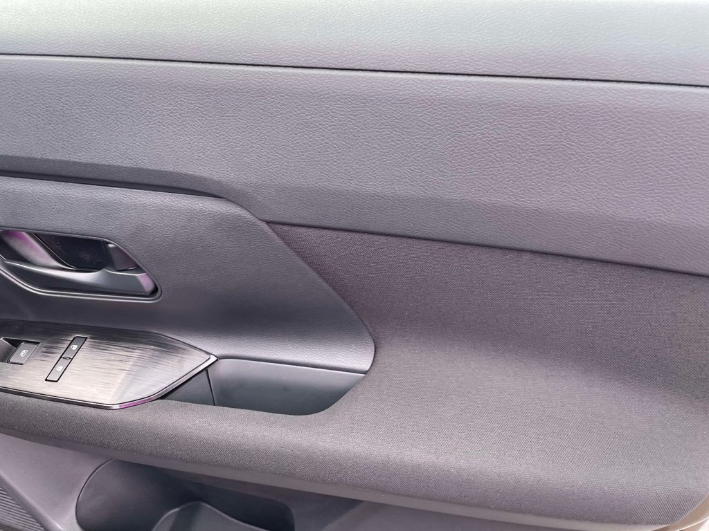 New 2027 Nissan Kicks S FWD image 9