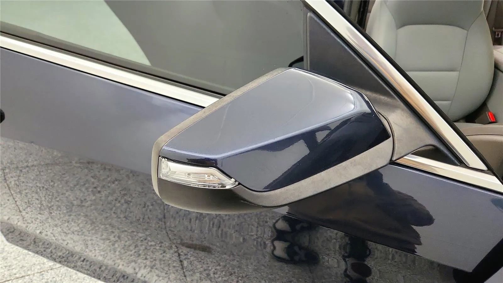 Used 2018 Chevrolet Malibu Hybrid w/ Driver Confidence Package image 18