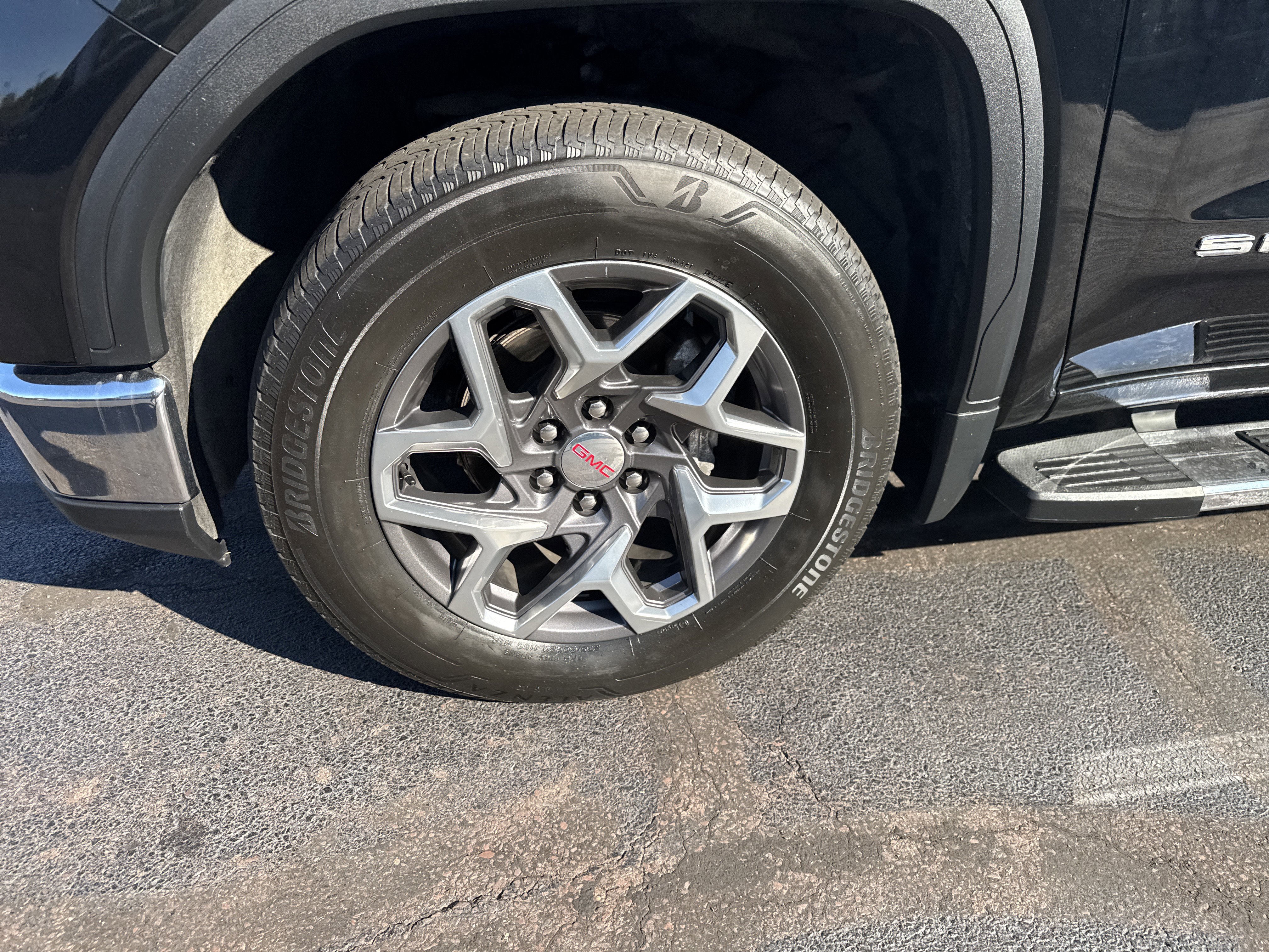 Used 2022 GMC Sierra 1500 SLT w/ SLT Premium Package image 11