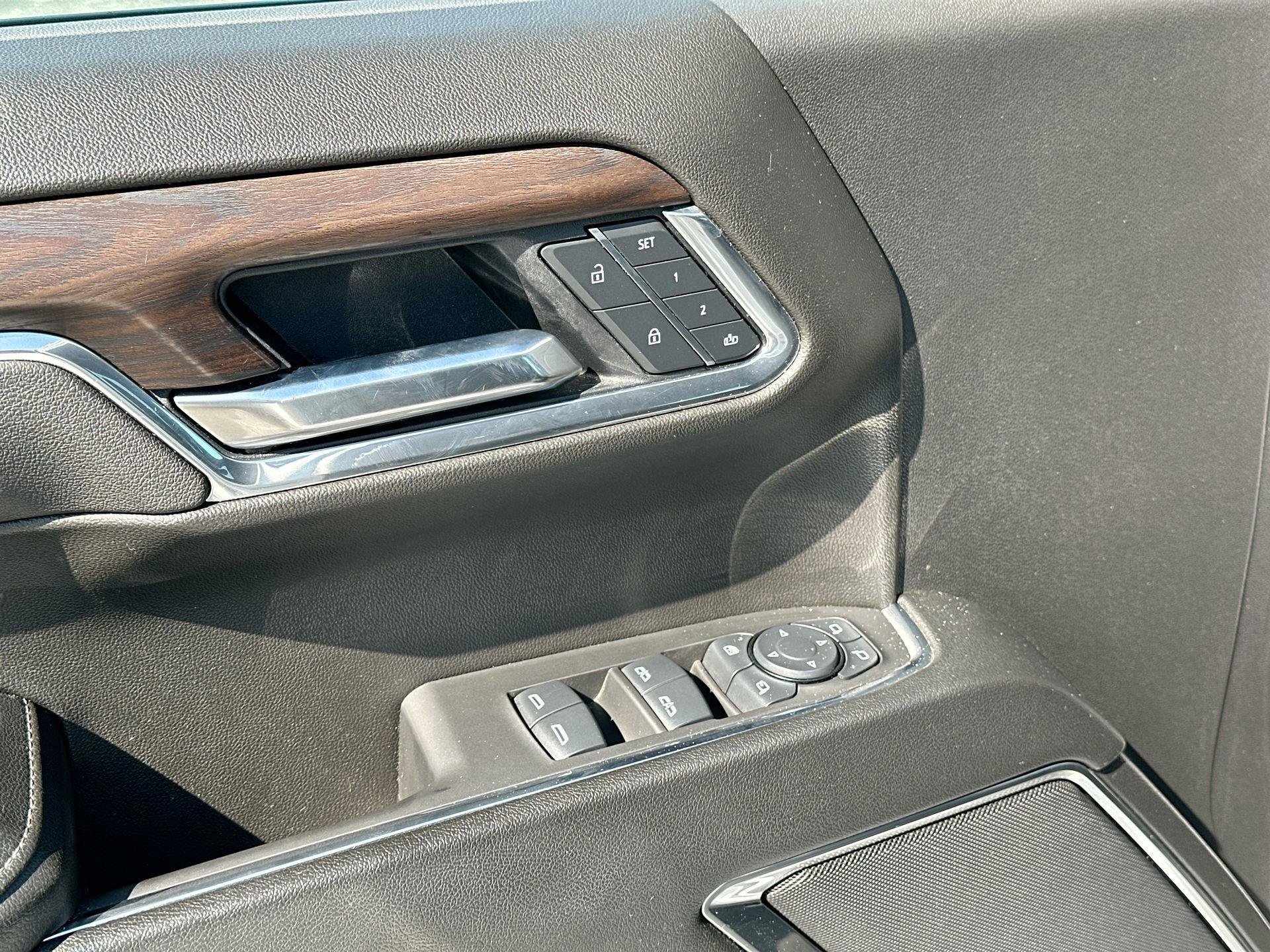 Used 2025 GMC Sierra 1500 SLT image 15