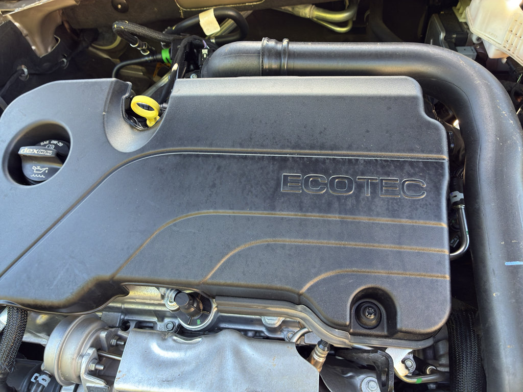 Used 2023 Chevrolet Malibu LT FWD image 19