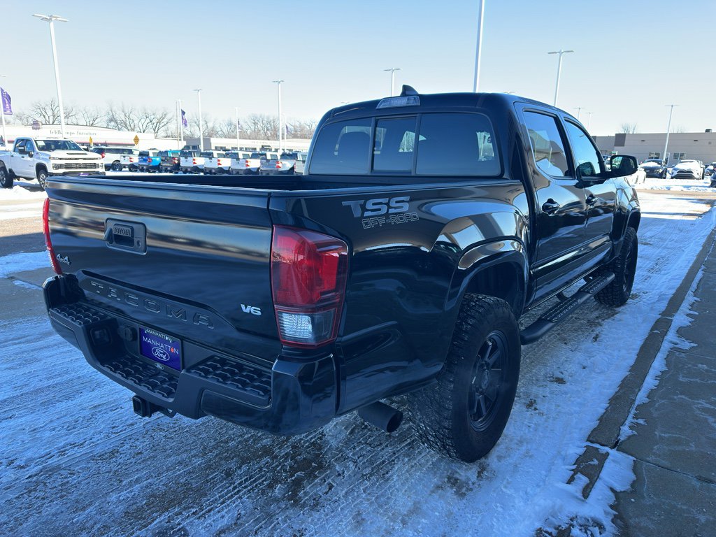 Used 2023 Toyota Tacoma SR image 5