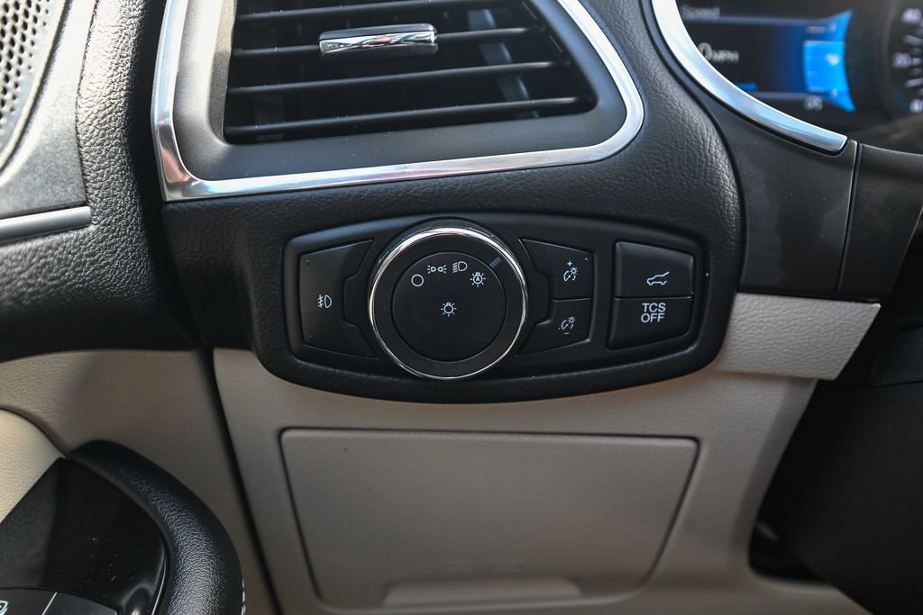 Certified 2020 Ford Edge Titanium w/ Equipment Group 301A image 41