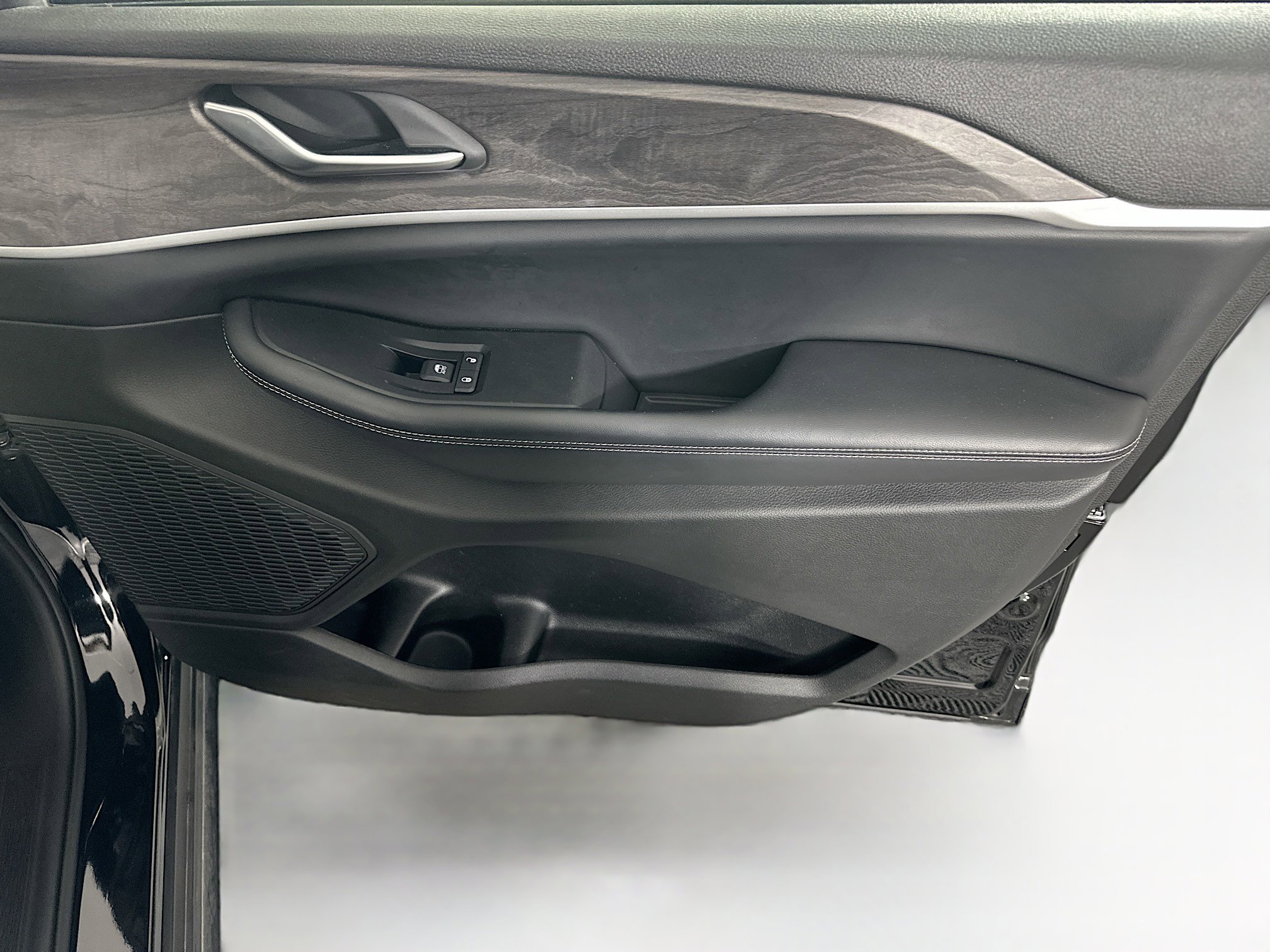 Used 2023 Jeep Grand Cherokee L Limited image 34