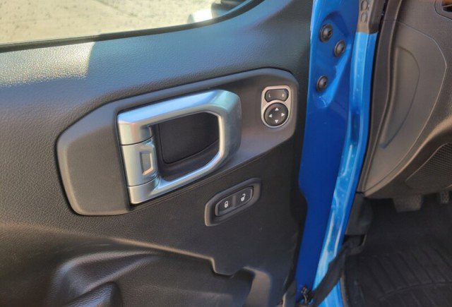 Used 2021 Jeep Wrangler Sport image 13