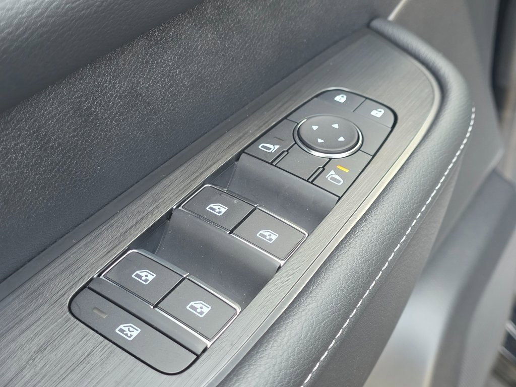 New 2026 Nissan Armada SV image 20