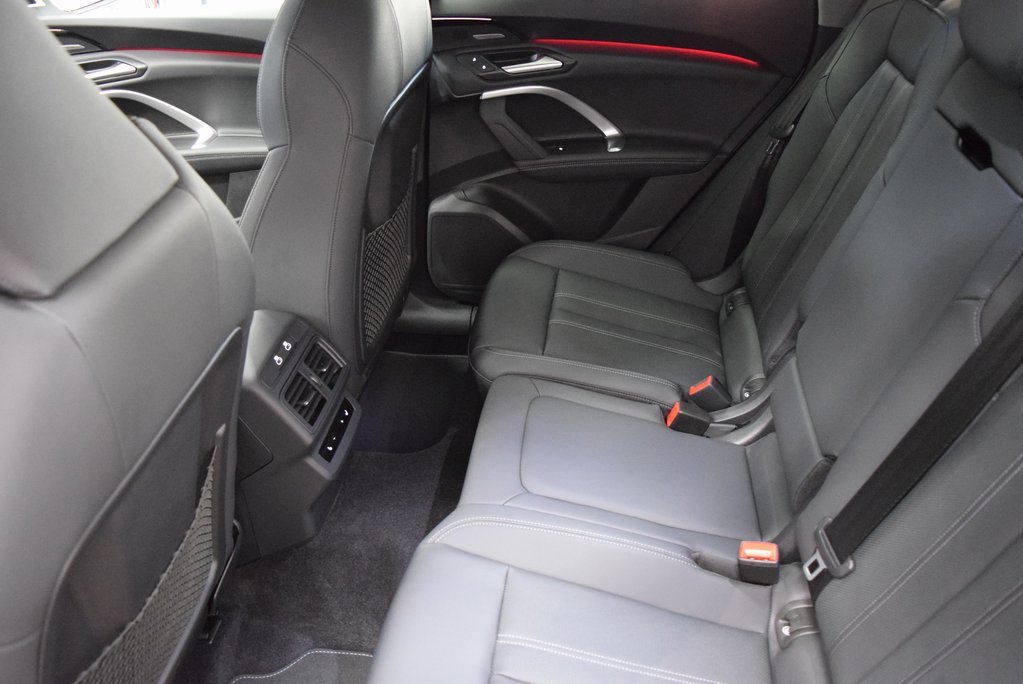 New 2025 Audi Q5 Prestige image 5