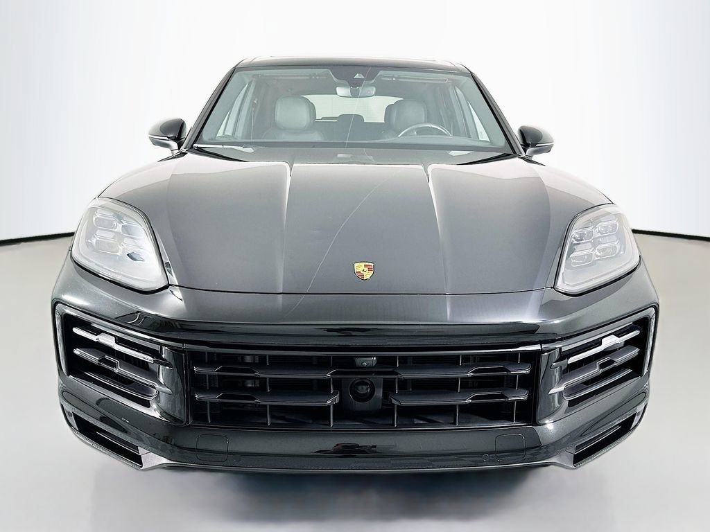 Certified 2024 Porsche Cayenne AWD/4WD image 6