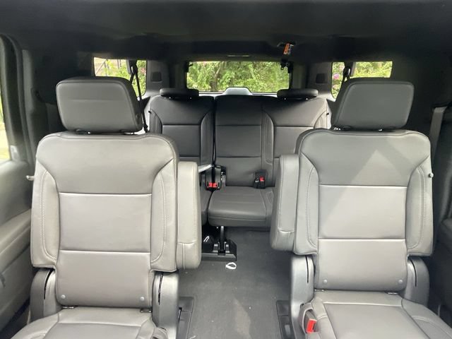New 2026 Chevrolet Suburban Z71 w/ Z71 Off-Road Package AWD/4WD image 23