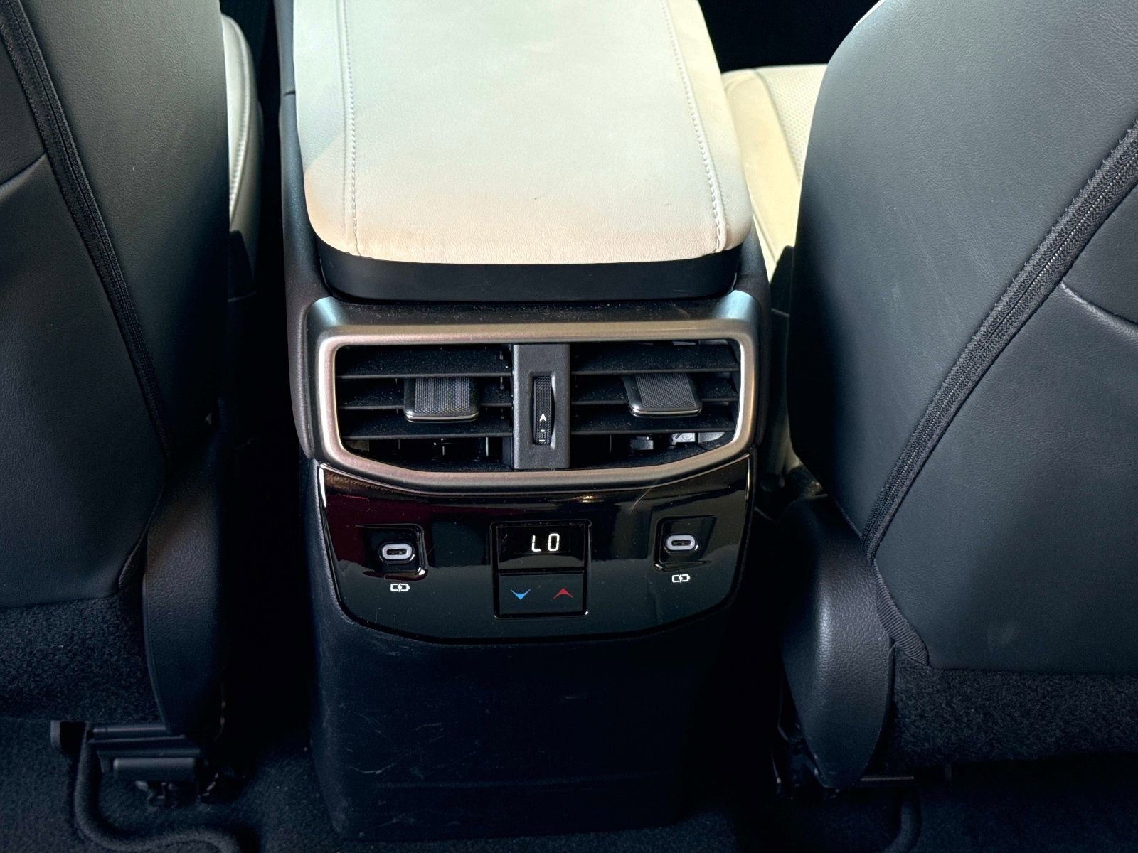 Used 2024 Lexus RX 350 FWD w/ Technology Package image 14
