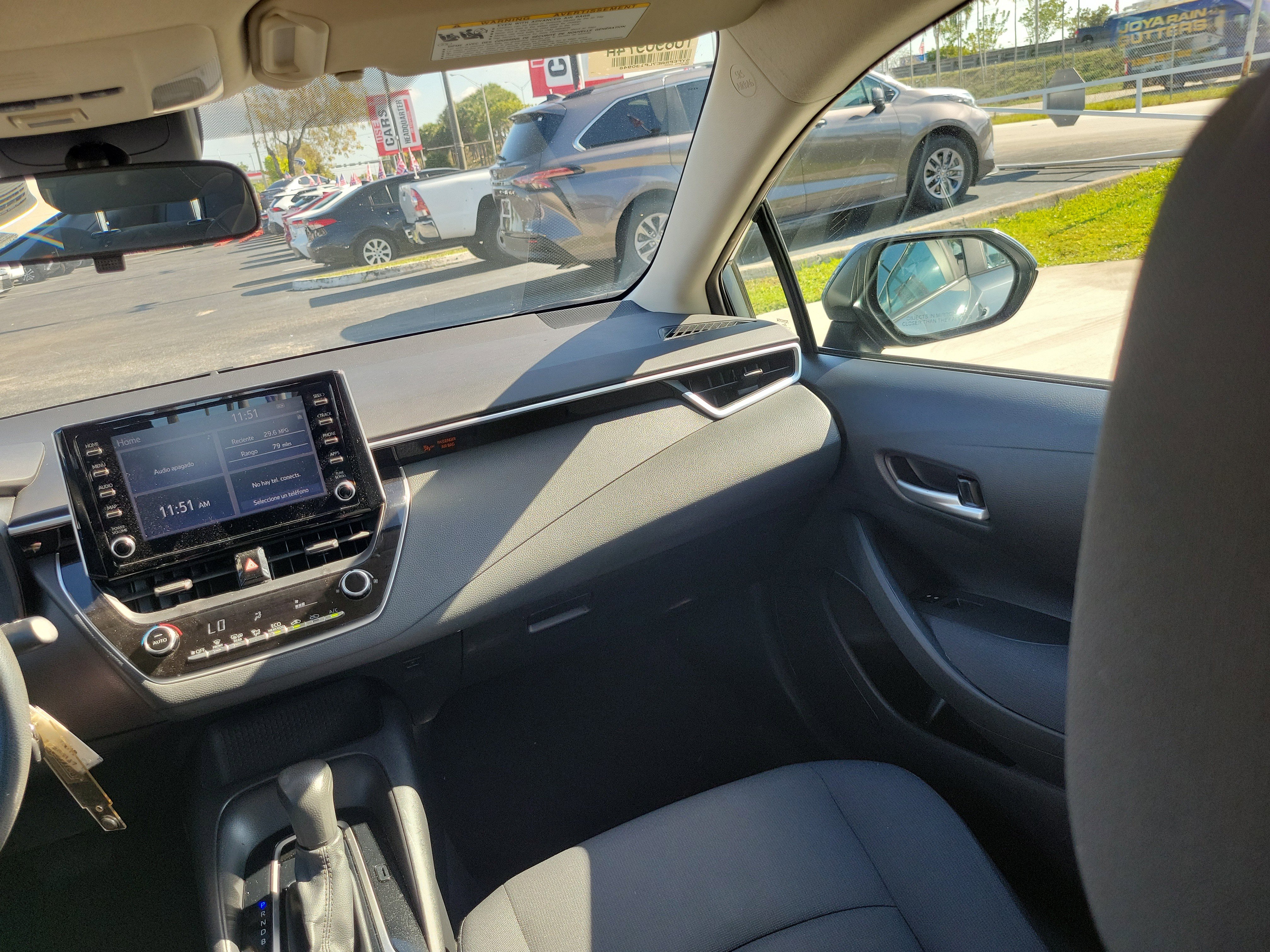 Used 2020 Toyota Corolla LE image 17