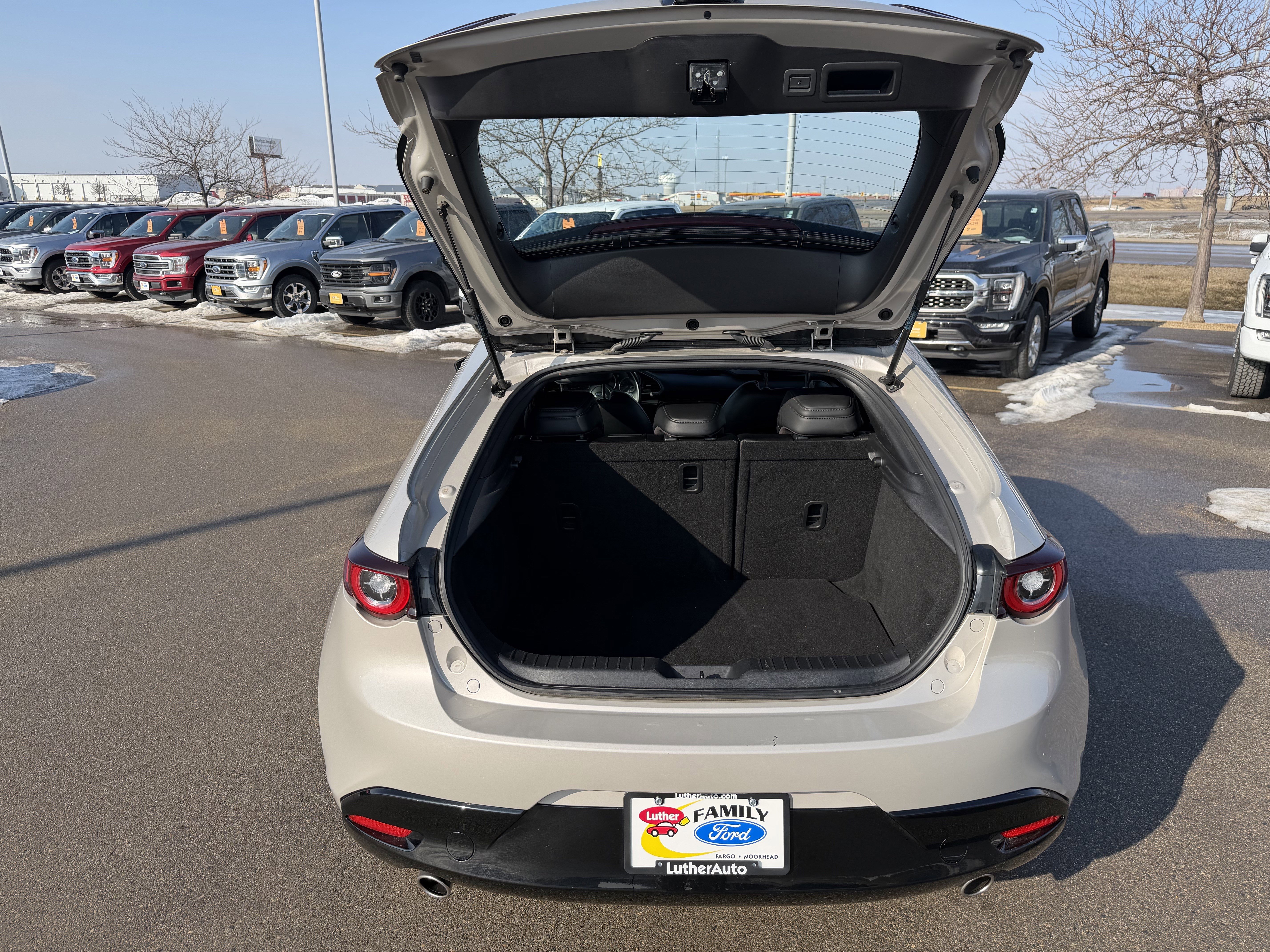 Used 2024 MAZDA MAZDA3 s image 22